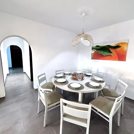 Blanca Villa